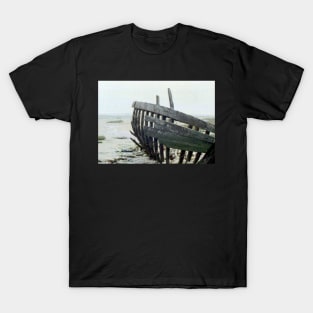 Wrack of a fisher boat. T-Shirt